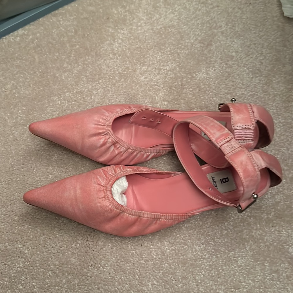 Pink - Picture 2 of 3